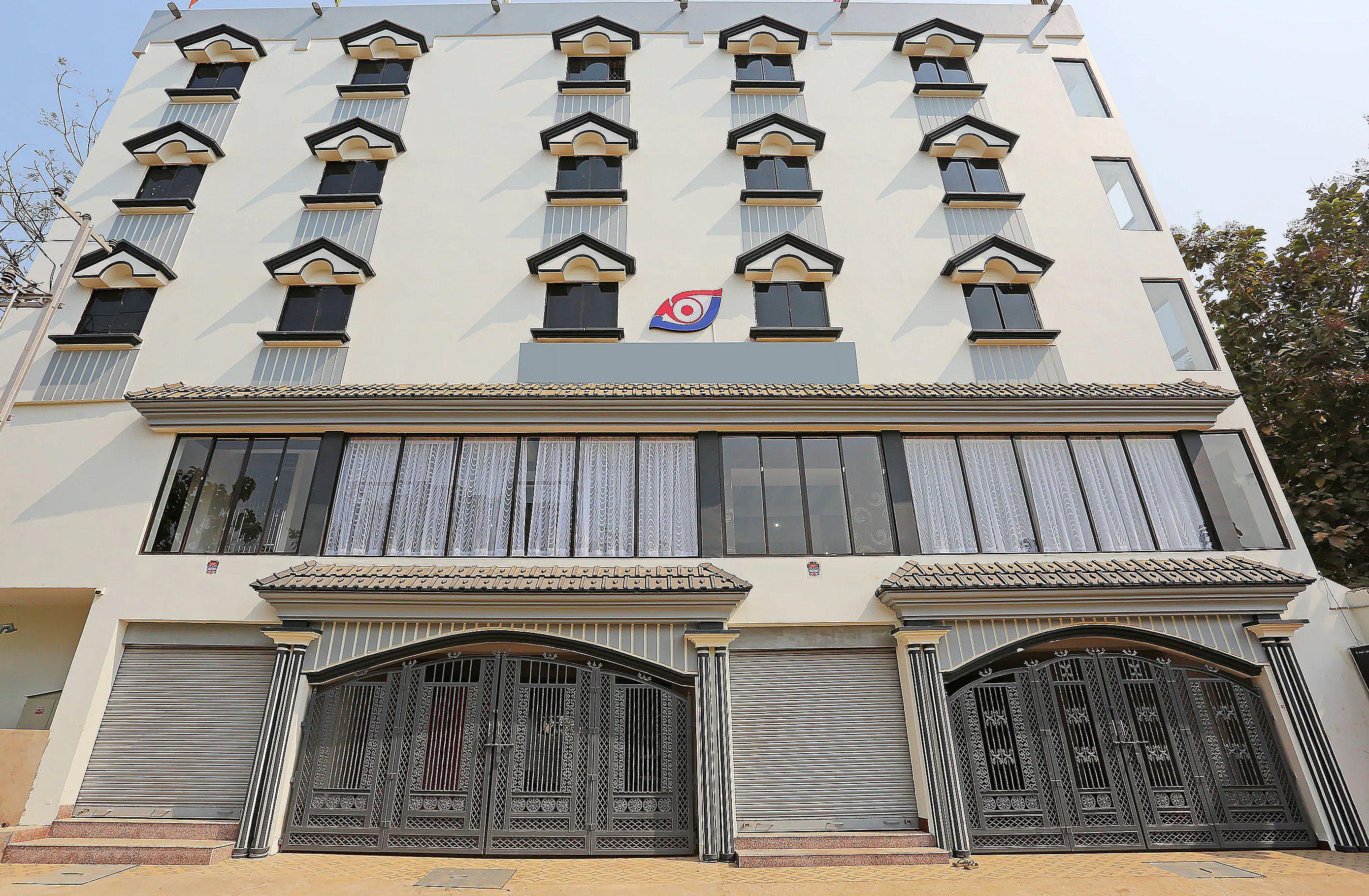 Hotel Super Capital O Sai Jagannath à Khandagiri Extérieur photo