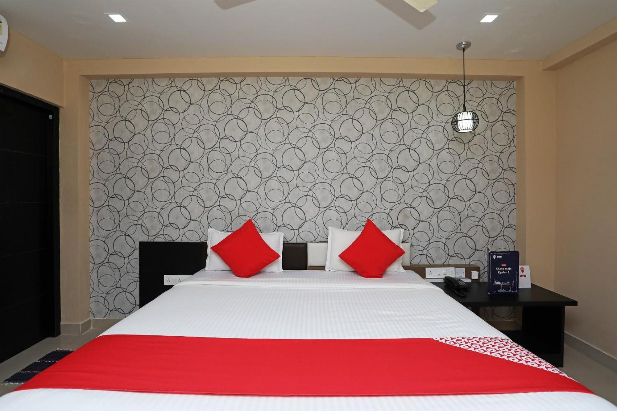 Hotel Super Capital O Sai Jagannath à Khandagiri Extérieur photo