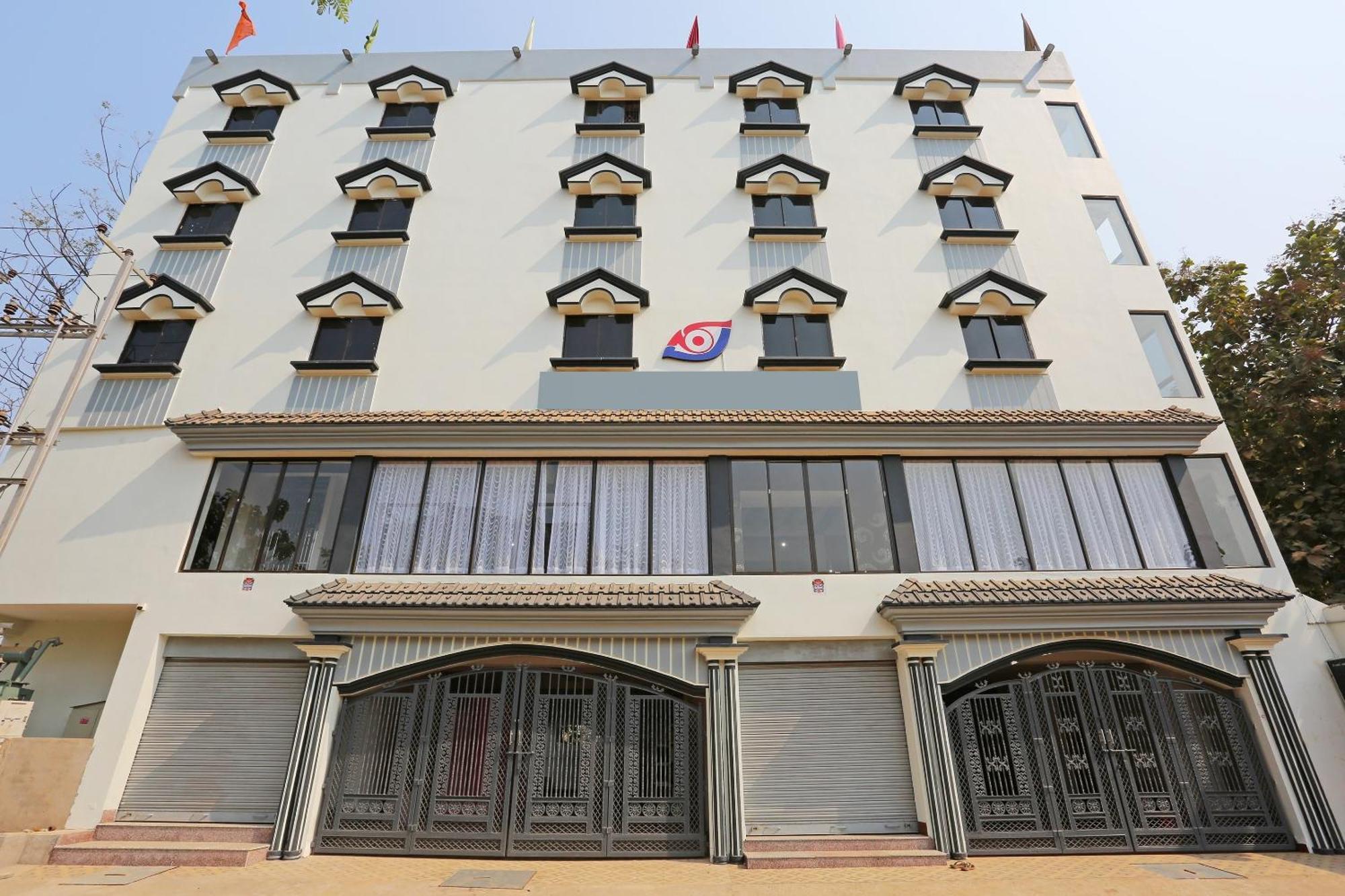 Hotel Super Capital O Sai Jagannath à Khandagiri Extérieur photo