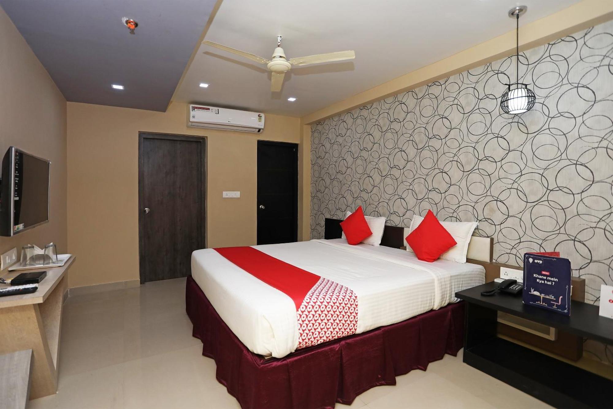 Hotel Super Capital O Sai Jagannath à Khandagiri Extérieur photo