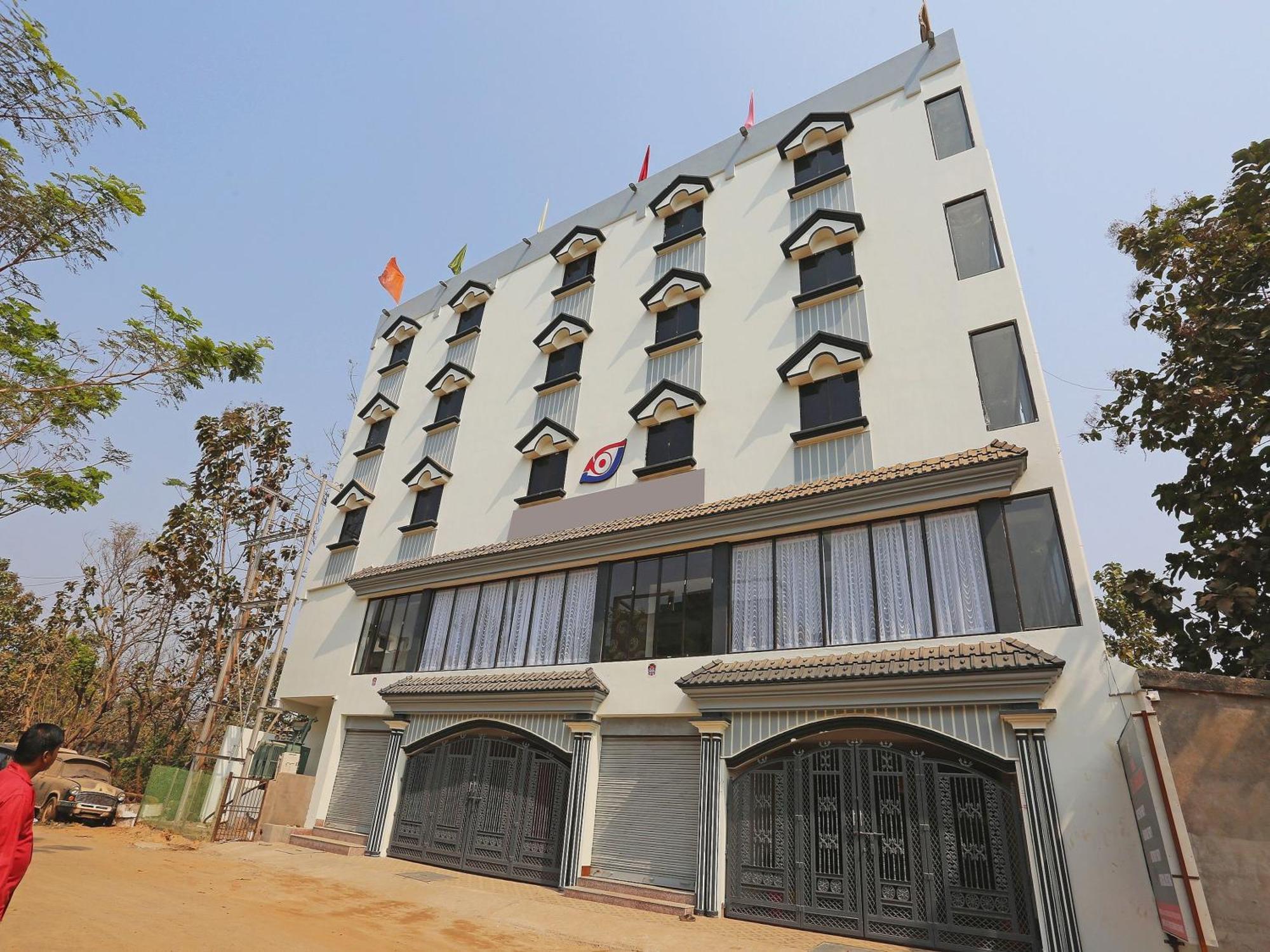 Hotel Super Capital O Sai Jagannath à Khandagiri Extérieur photo