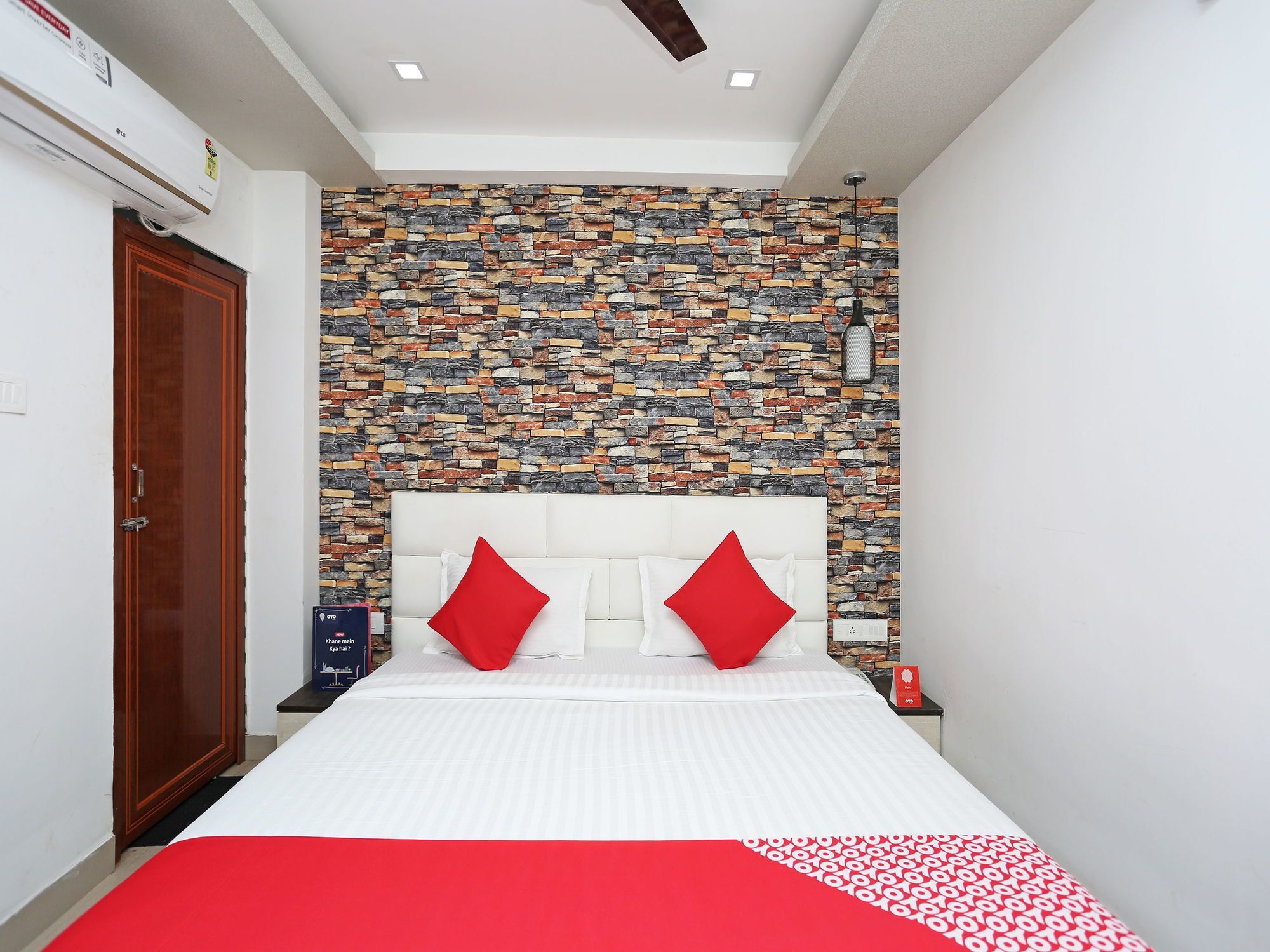 Hotel Super Capital O Sai Jagannath à Khandagiri Extérieur photo